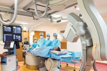 Pacemaker Device Implant, Treatment for Irregular Heart Beat, Cost of Pacemaker Device Surgery, LNM Hospital, Narsinghpur